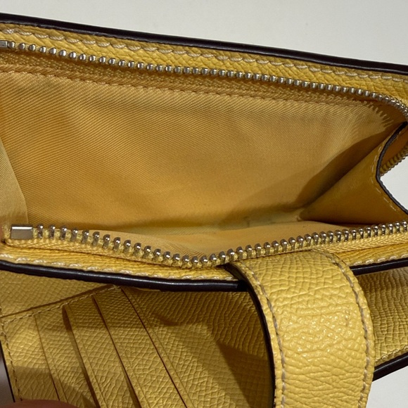 Coach Mustard Yellow Leather Wallet Pre-owned - Picture 8 of 8